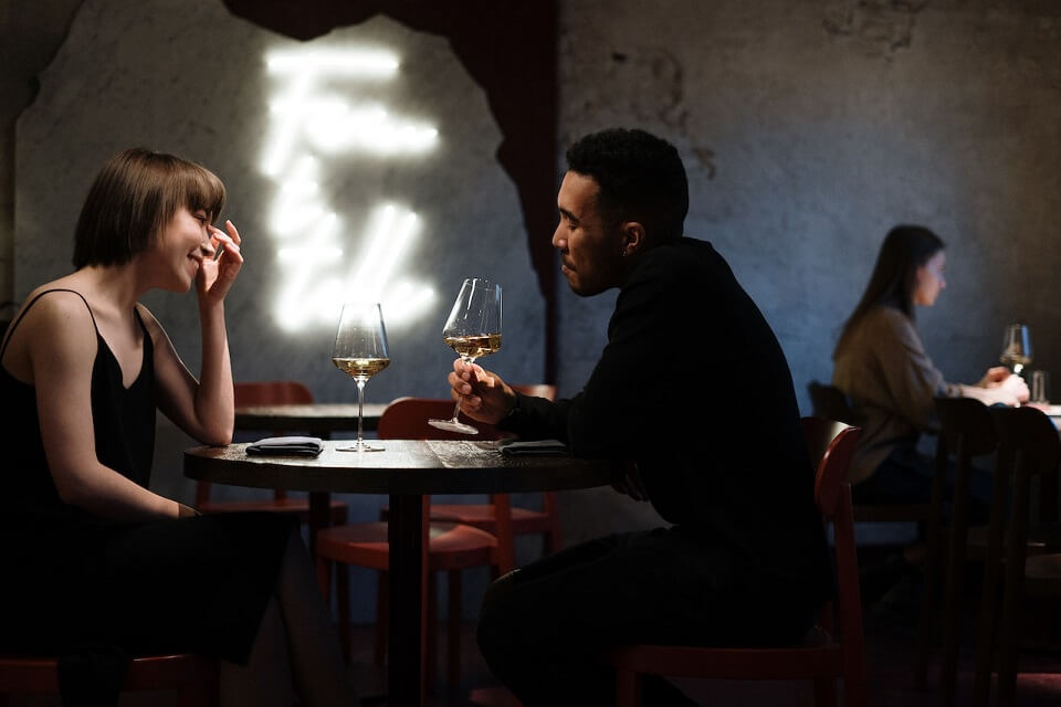 couple at restaurant on Valentine’s Day date